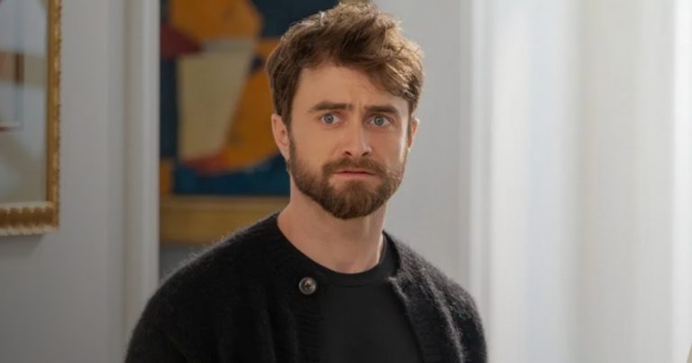 Daniel Radcliffe es «como un perro de terapia», dice su coprotagonista