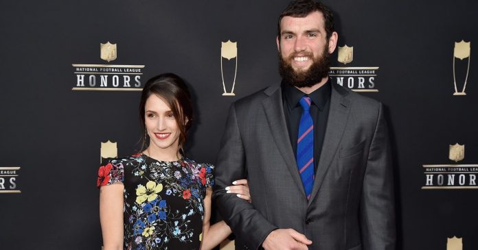 ¿Quién es la esposa de Andrew Luck? Historial de empleo e relación de Nicole Pechanec

