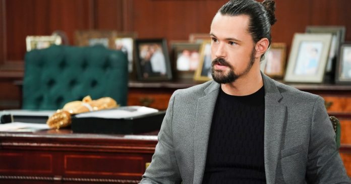 MixCollage-13-Aug-2025-02-51-PM-3457.jpg Por qué los fanáticos audaces y hermosos piensan que Matthew Atkinson regresa como Thomas