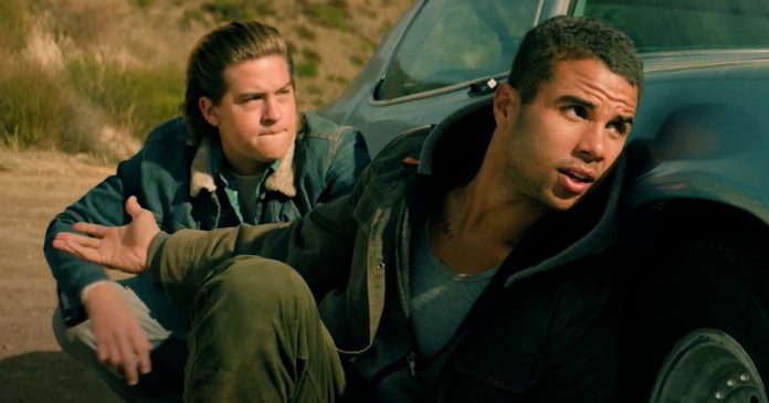 Dylan Sprouse y Mason Gooding Talk Big Daddy 2, Scream 7 y nueva película bajo fuego

