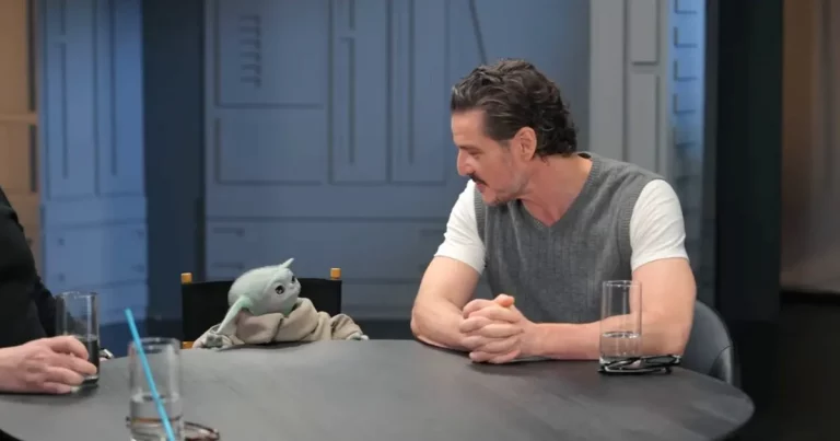 Pedro Pascal le hace cosquillas a Grogu en el nuevo vídeo de la película The Mandalorian
