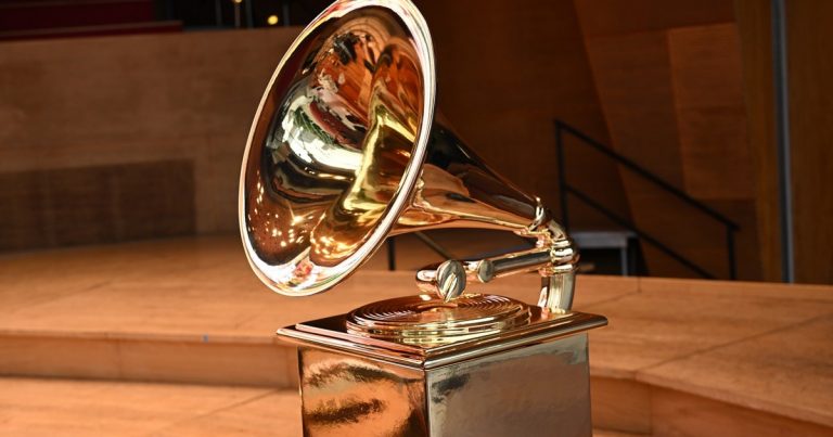 Las predicciones de los Grammy 2027 muestran que Taylor Swift podría perder

