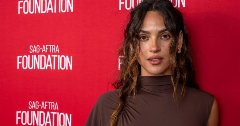 Fecha de estreno de Onslaught fijada para la película de acción A24 de Adria Arjona
